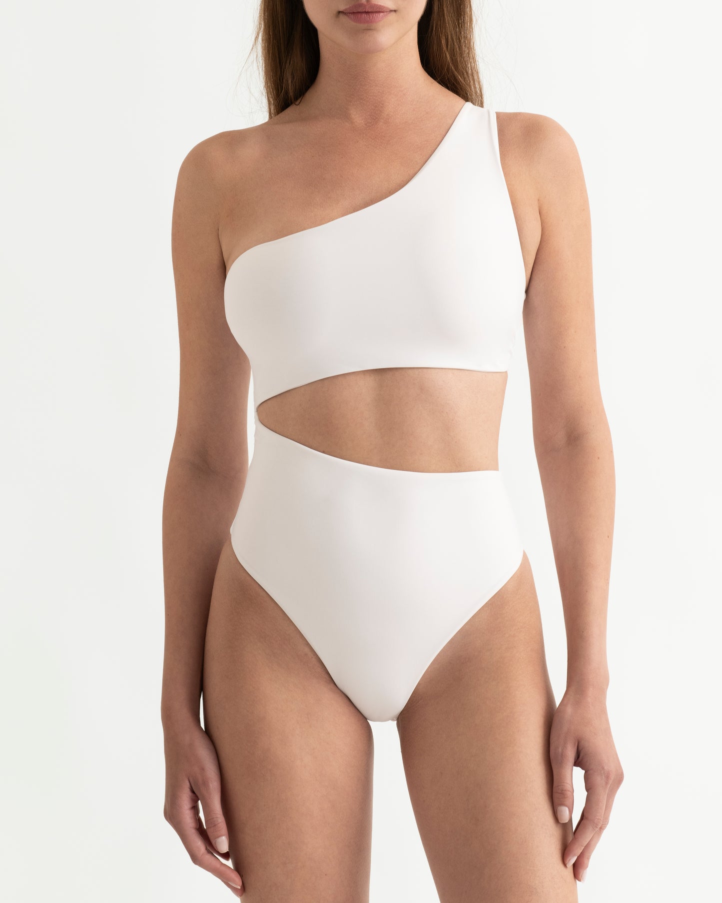 ANYA ONE PIECE - WHITE